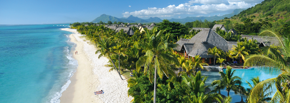 La plage du Dinarobin à l'île Maurice