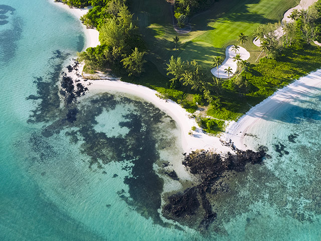 L'Ile aux cerfs et le Flibustier